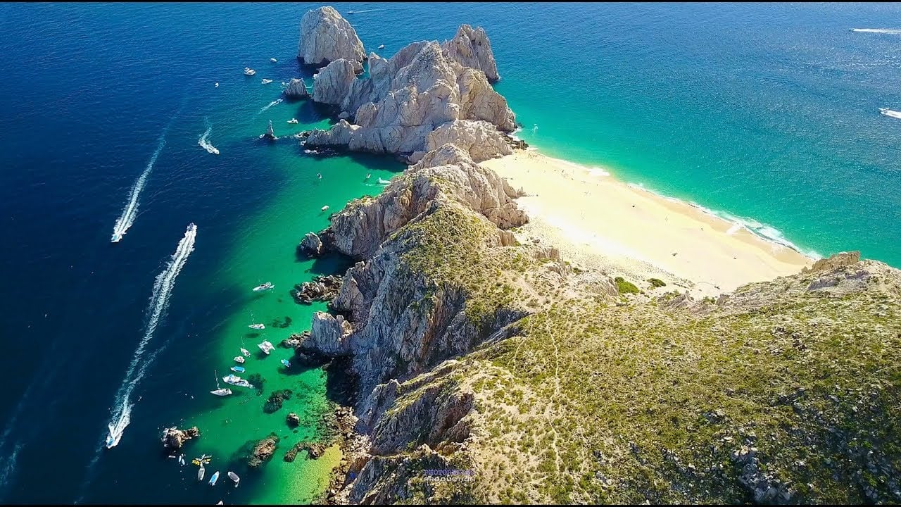 Todos Santos - Pueblo Mágico reconocido por su arte, surf de clase mundial y cultura bohemia auténtica